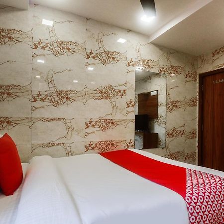 Oyo 63295 T Junction Residency Hotel Bombay Eksteriør billede